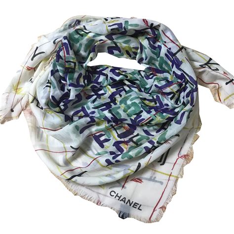 sciarpa chanel prezzo|Foulard Chanel in Cachemire Multicolore .